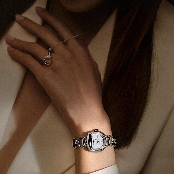 Gucci Ladies Horsebit Silver Dial Chain Bracelet Watch